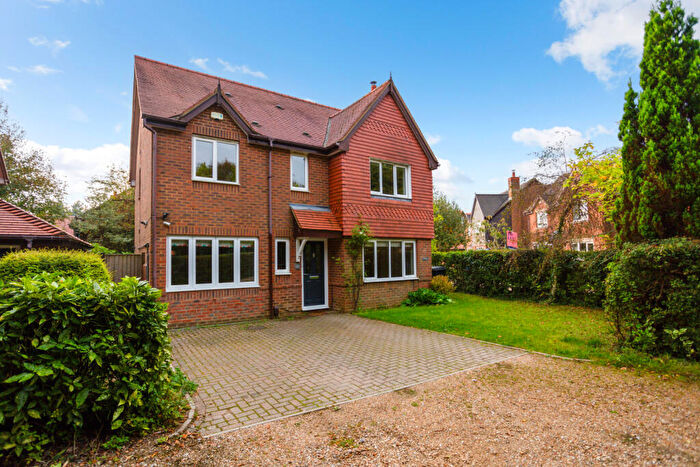 4 Bedroom Detached House To Rent In Monarch Way, Winchester, Hampshire, SO22