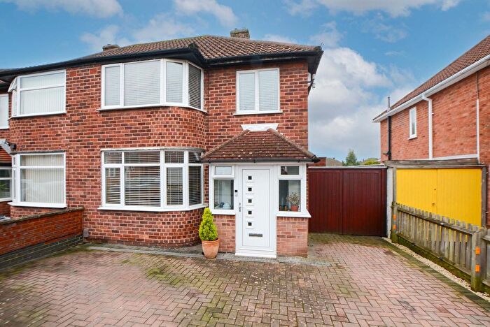 3 Bedroom Semi Detached House For Sale In Ashbourne Road, Wigston, Leicester, LE18