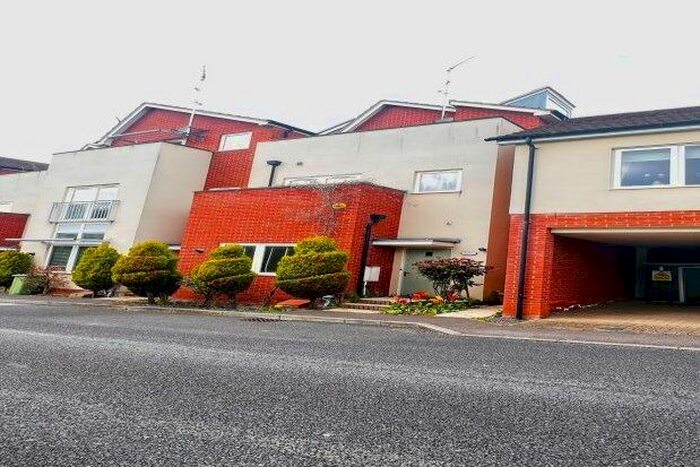 3 Bedroom Property To Rent In Carradine Crescent, Milton Keynes, MK4