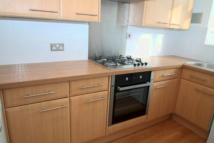 1 Bedroom Flat To Rent In Pixton Way, Croydon, CR0