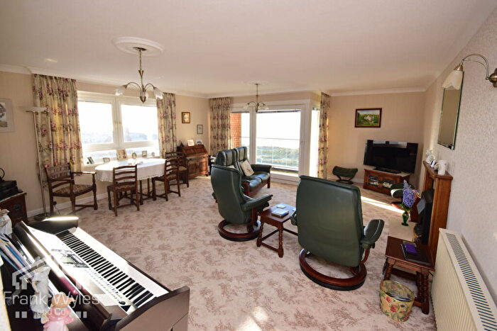 2 Bedroom Flat For Sale In Flat, Royal Beach Court, North Promenade, Lytham St. Annes, Lancashire, FY8
