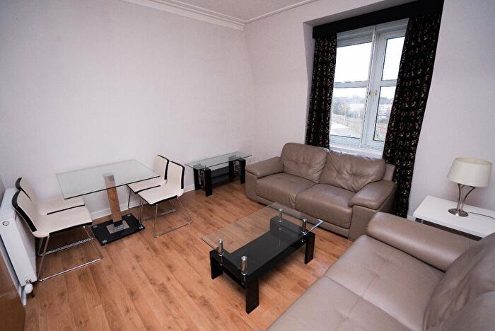 2 Bedroom Flat To Rent In Powis Terrace, Kittybrewster, Aberdeen, AB25