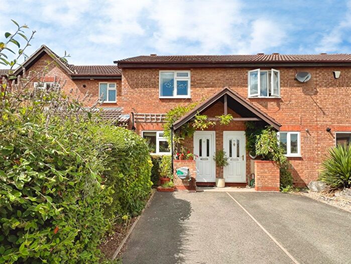 2 Bedroom Terraced House For Sale In Scott Close, Bidford-On-Avon, Alcester, B50