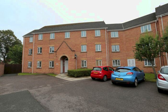 2 Bedroom Flat To Rent In South Terrace Court, Stoke, ST4