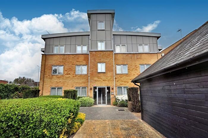 3 Bedroom Flat To Rent In Lynmouth Gardens, Chelmsford, CM2