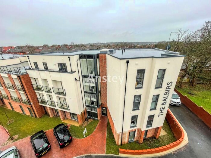 2 Bedroom Flat To Rent In Portswood Road, Southampton, SO17