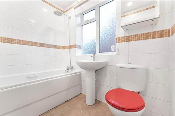 2 Bedroom Apartment To Rent In Maberley Road, Beckenham, BR3