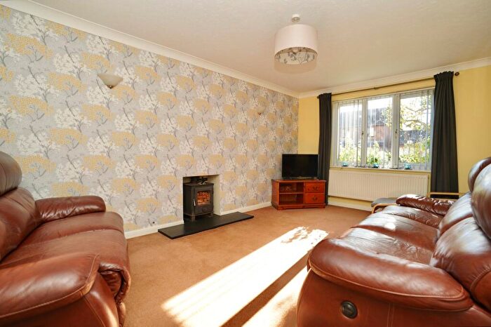 4 Bedroom Detached House For Sale In Sparrowhawk Way, Hartford, Huntingdon, PE29