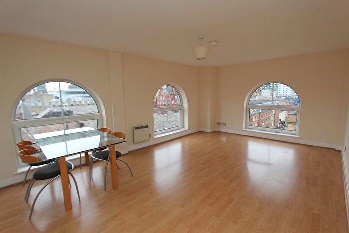 2 Bedroom Flat To Rent In City Central, Wellington Street, LS1
