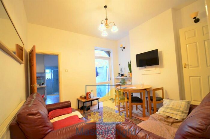 4 Bedroom Terraced House To Rent In Selly Oak, Birmingham, B29