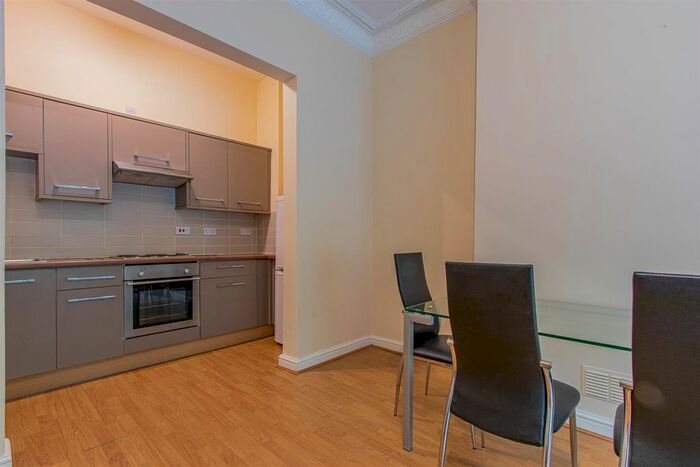 2 Bedroom Flat To Rent In Ninian Road, Roath, Cardiff CF23