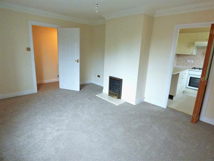 2 Bedroom Apartment To Rent In Bryan Mews, Bidford-on-Avon, B50