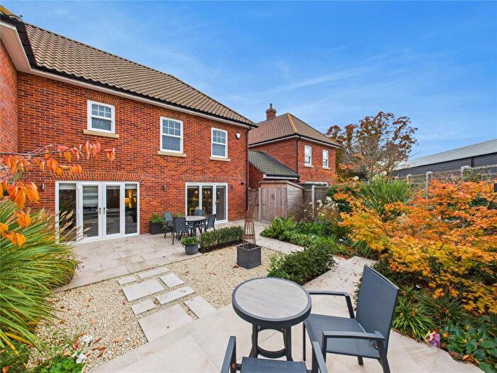 2 Bedroom Semi-Detached House For Sale In Queens Drive, Woodbridge, Suffolk, IP12
