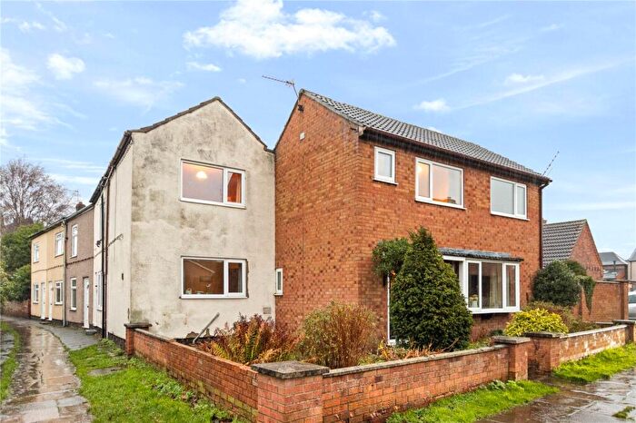 3 Bedroom Semi Detached House For Sale In Church Lane, Crowle, North Lincolnshire, DN17