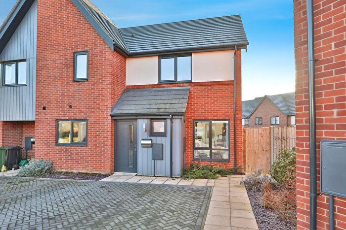 2 Bedroom Semi-Detached House For Sale In Reedcutters Avenue, Brundall, Norwich, NR13