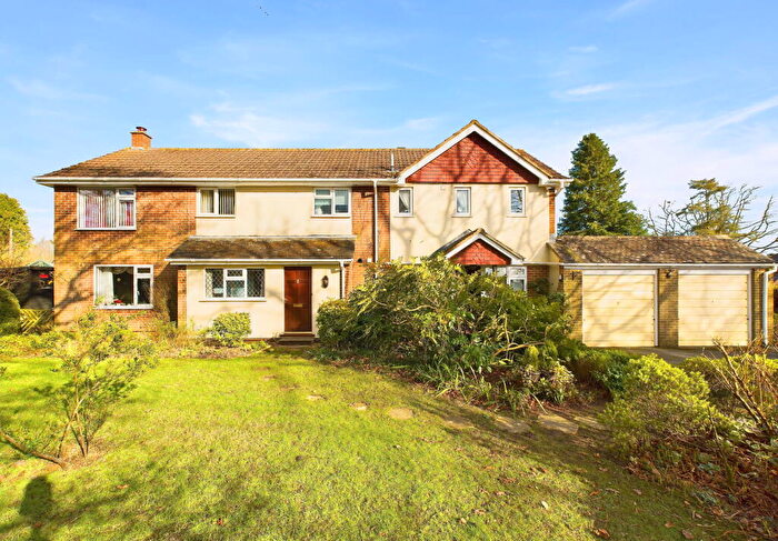4 Bedroom Detached House For Sale In West Hill, EX11