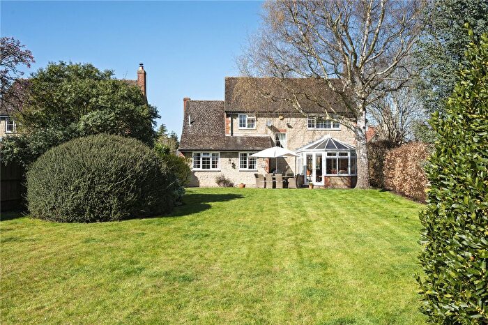 4 Bedroom Detached House For Sale In High Street, Little Milton, Oxford, Oxfordshire, OX44
