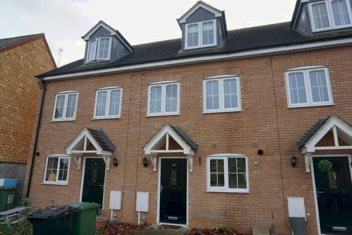 3 Bedroom Town House To Rent In Easton Lane, Bozeat, NN29