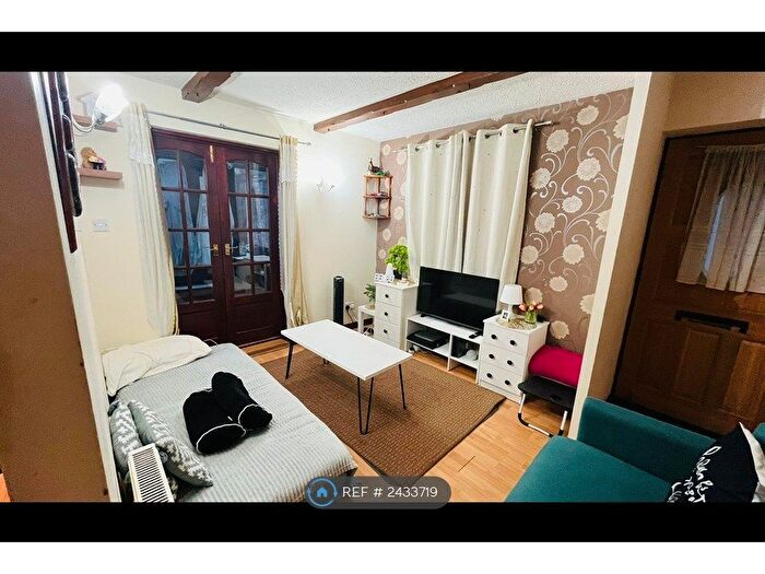 1 Bedroom Semi-Detached House To Rent In Goathland Croft, Emerson Valley, Milton Keynes, MK4