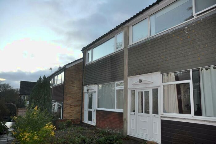 2 Bedroom House To Rent In Fowlers Hill, Salisbury, SP1