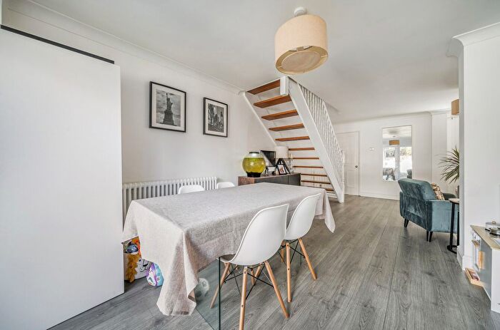 3 Bedroom End Of Terrace House For Sale In Heather Gardens, Fareham, Hampshire, PO15
