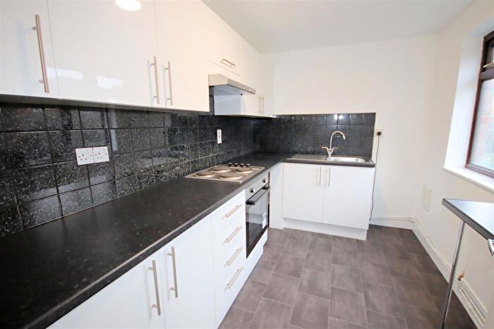 1 Bedroom Flat To Rent In Links Way, Luton, LU2