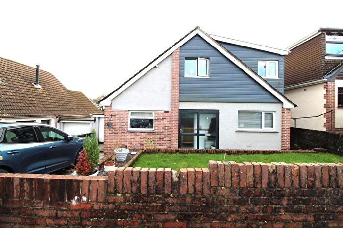 4 Bedroom Detached Bungalow For Sale In Chantal Avenue, Pen-y-fai, Bridgend, Bridgend County., CF31