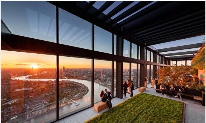 Studio To Rent In Landmark Pinnacle, Marsh Wall, Canary Wharf, South Quay, Westferry, London, E14