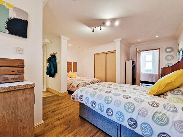 1 Bedroom Flat For Sale In Glasgow Street, Isle Of Cumbrae, KA28