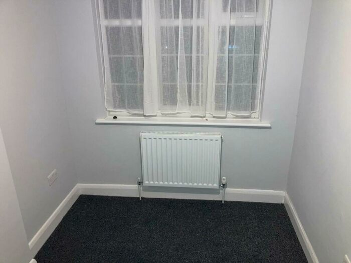2 Bedroom Flat To Rent In Sylvia Court, Wembley, HA9