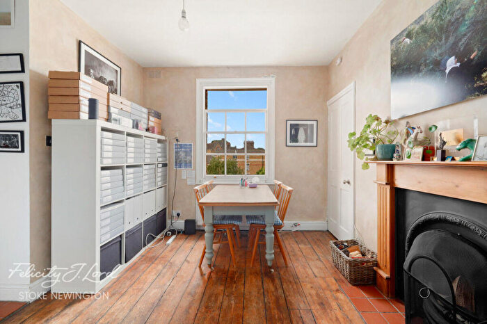 1 Bedroom Flat For Sale In Gibson Gardens, London, N16