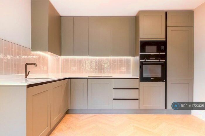 2 Bedroom Flat To Rent In Explorer Way, London, NW7