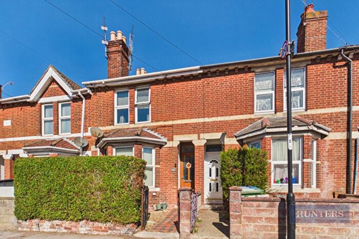 3 Bedroom Terraced House For Sale In Testwood Road, Southampton, SO15