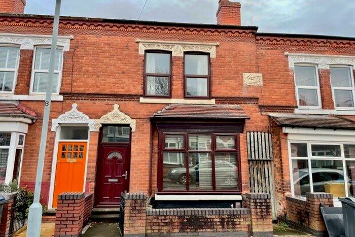 3 Bedroom Town House To Rent In Selly Park, Birmingham, B29