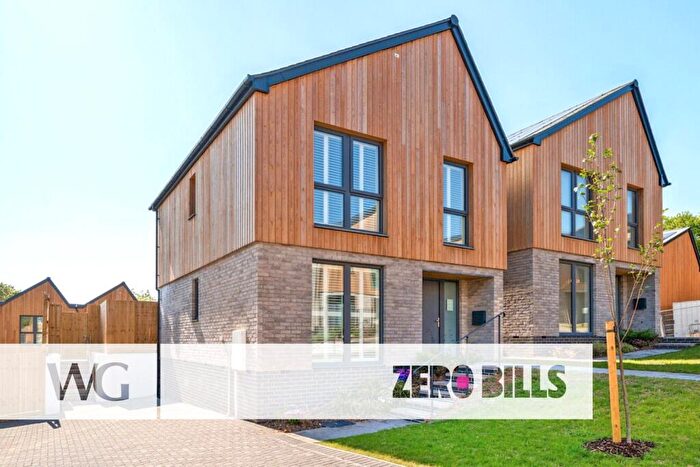 3 Bedroom Detached House For Sale In Pulling Road, Pinhoe, Exeter, EX4