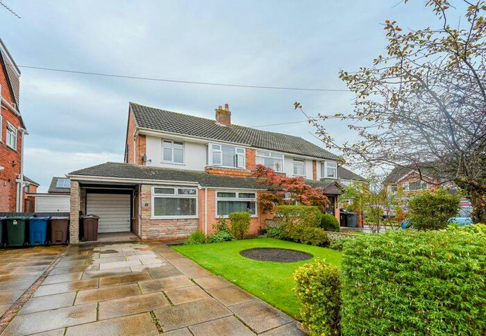 3 Bedroom Semi-Detached House To Rent In Maple Avenue, Burscough, L40