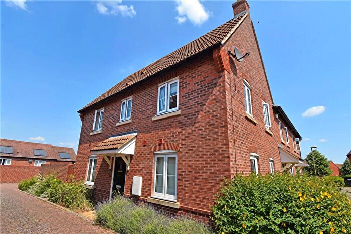 3 Bedroom End Of Terrace House To Rent In Oak Hill Lane, Didcot, Oxfordshire, OX11