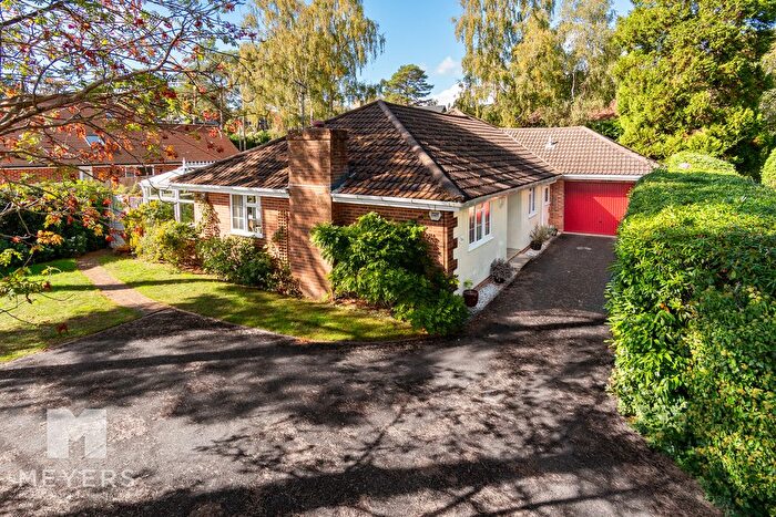 4 Bedroom Bungalow For Sale In Sandy Lane, St. Ives, Ringwood, BH24