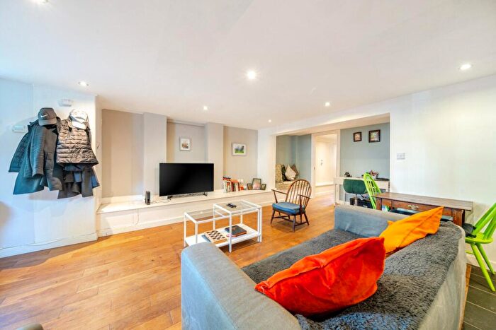 1 Bedroom Flat For Sale In Erlanger Road, London, SE14