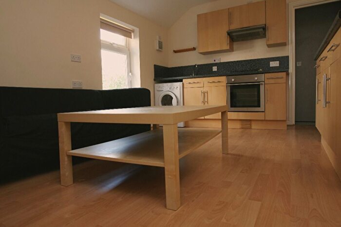 5 Bedroom Flat To Rent In F F F Gordon Road, Cathays, Cardiff, CF24