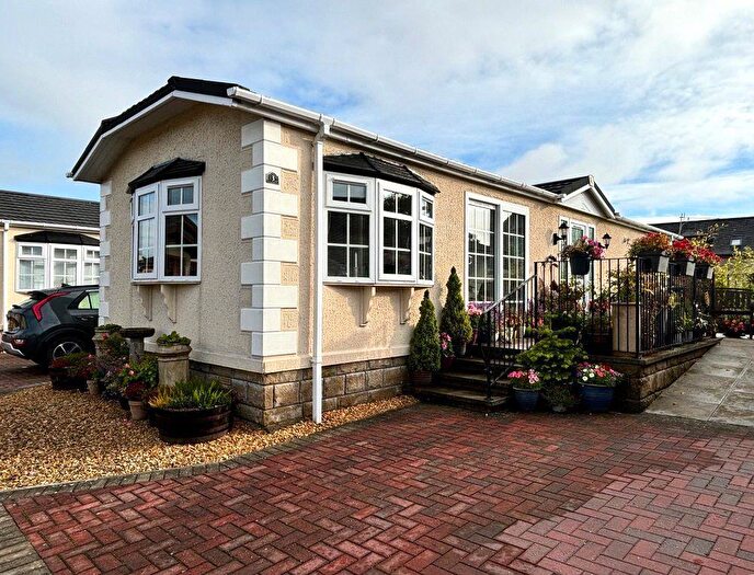 2 Bedroom Park Home For Sale In Leven Park, Kinross, KY13