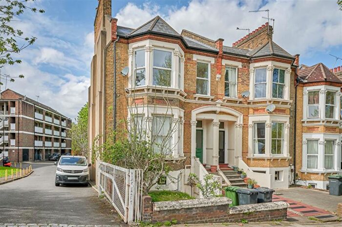 2 Bedroom Flat To Rent In Jerningham Road, New Cross, SE14