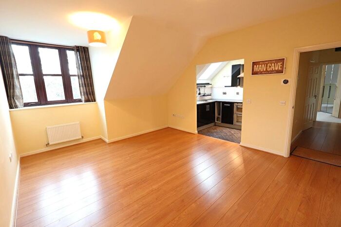 1 Bedroom Flat To Rent In Silas Court, Lockhart Road, Watford, WD17