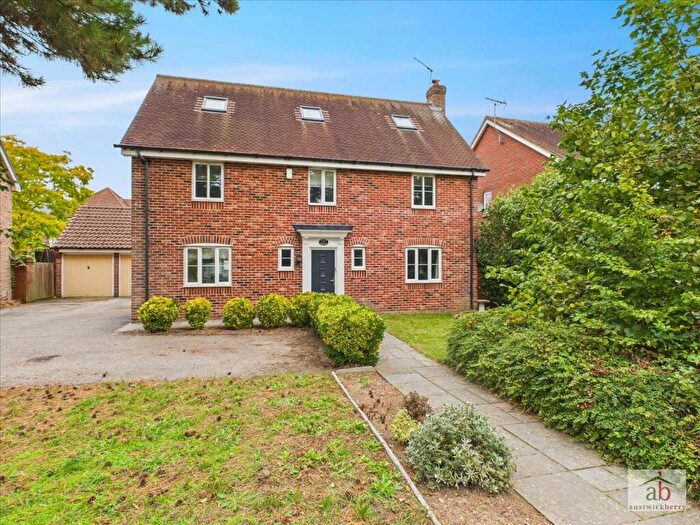 5 Bedroom Detached House For Sale In Thomas Crescent, Kesgrave, IP5