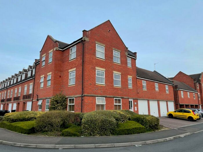 2 Bedroom Apartment To Rent In Lynmouth Road, Swindon, Wiltshire, SN2