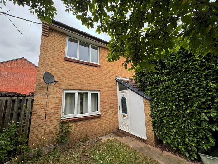 1 Bedroom Maisonette To Rent In Allington Close, Taunton, TA1