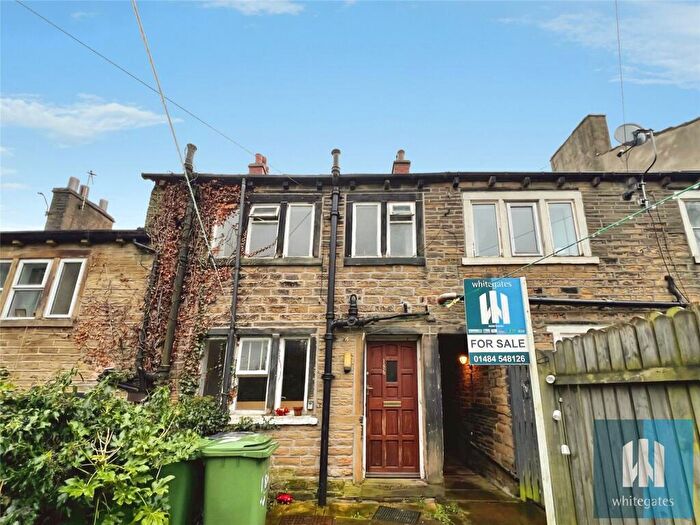 1 Bedroom Terraced House For Sale In Blackmoorfoot Road, Crosland Moor, Hudderfield, Kirklees, HD4