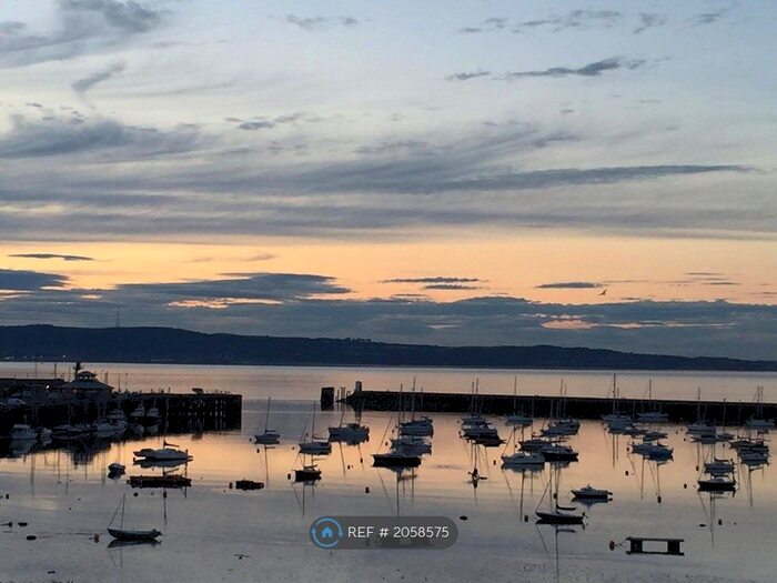 2 Bedroom Flat To Rent In Lower Granton Road, Edinburgh, EH5