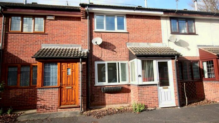 2 Bedroom Town House To Rent In 2 Bedroom Town House, Rugby Street, Wilmorton DE24