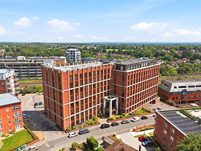 1 Bedroom Apartment To Rent In Grosvenor Road, St. Albans, Hertfordshire, AL1